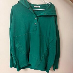 Off the shoulder oversized sweatshirt color green WORN ONCE size small